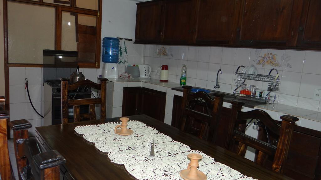 Casa De Huespedes Isabella Hotel Sucre Bagian luar foto