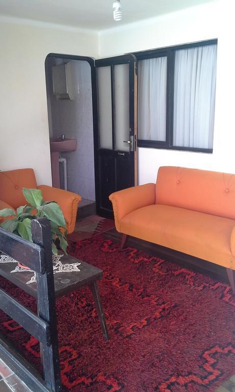 Casa De Huespedes Isabella Hotel Sucre Bagian luar foto