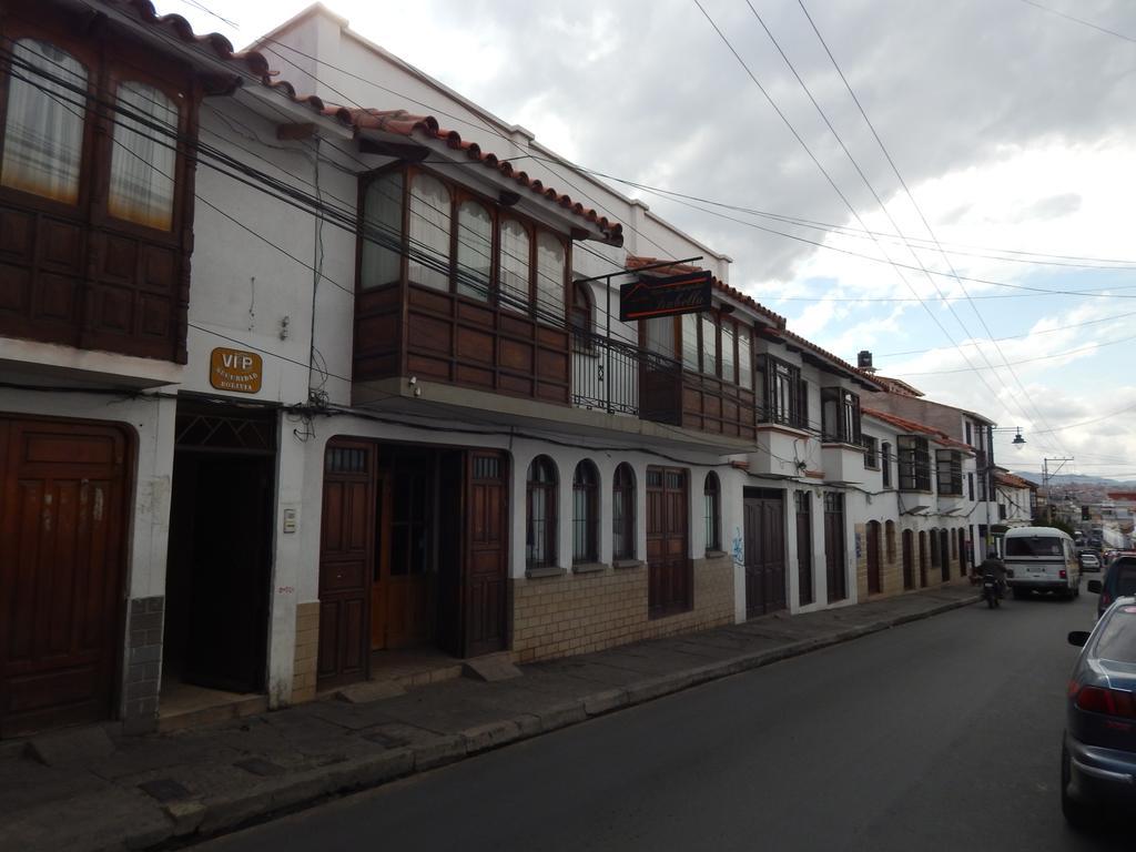 Casa De Huespedes Isabella Hotel Sucre Bagian luar foto